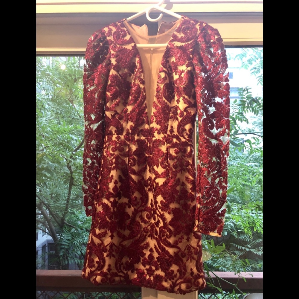 Brand new dress , without tag . It’s too small